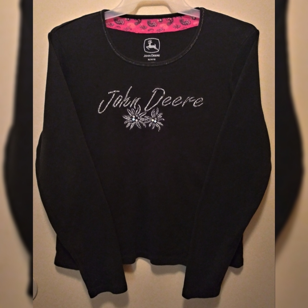 Woman's John Deere Long Sleeve Shirt